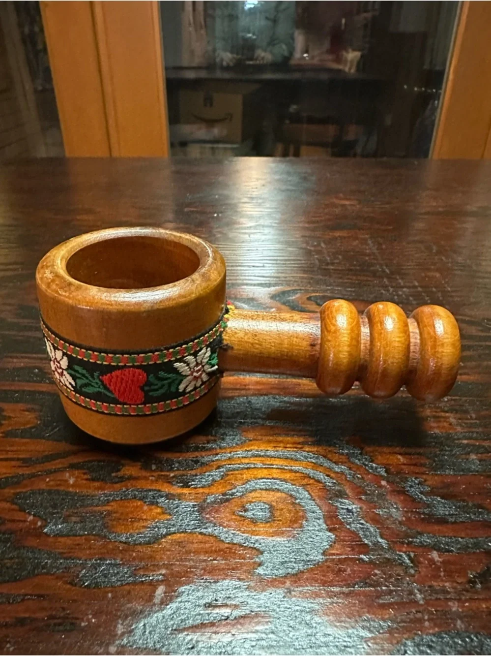 VTG SCREW TYPE WOODEN EUROPEAN NUTCRACKER WIEN (VIENNA) AUSTRIA COLLECTIBLE 5.3”